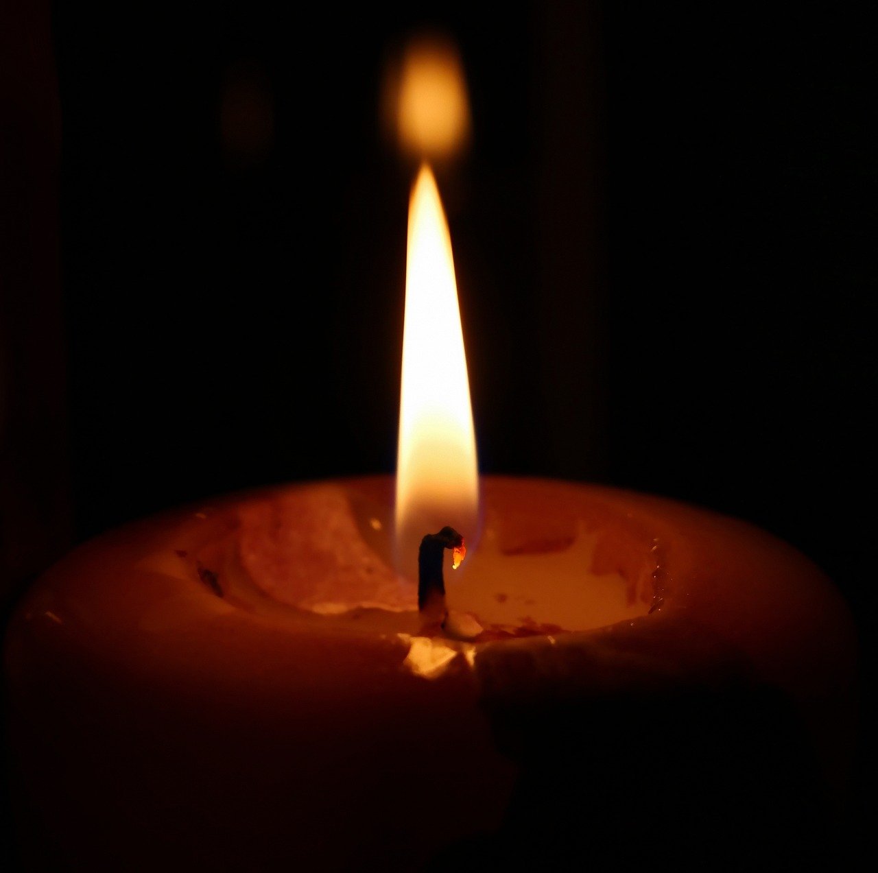 candle, candlelight, flame-8410805.jpg